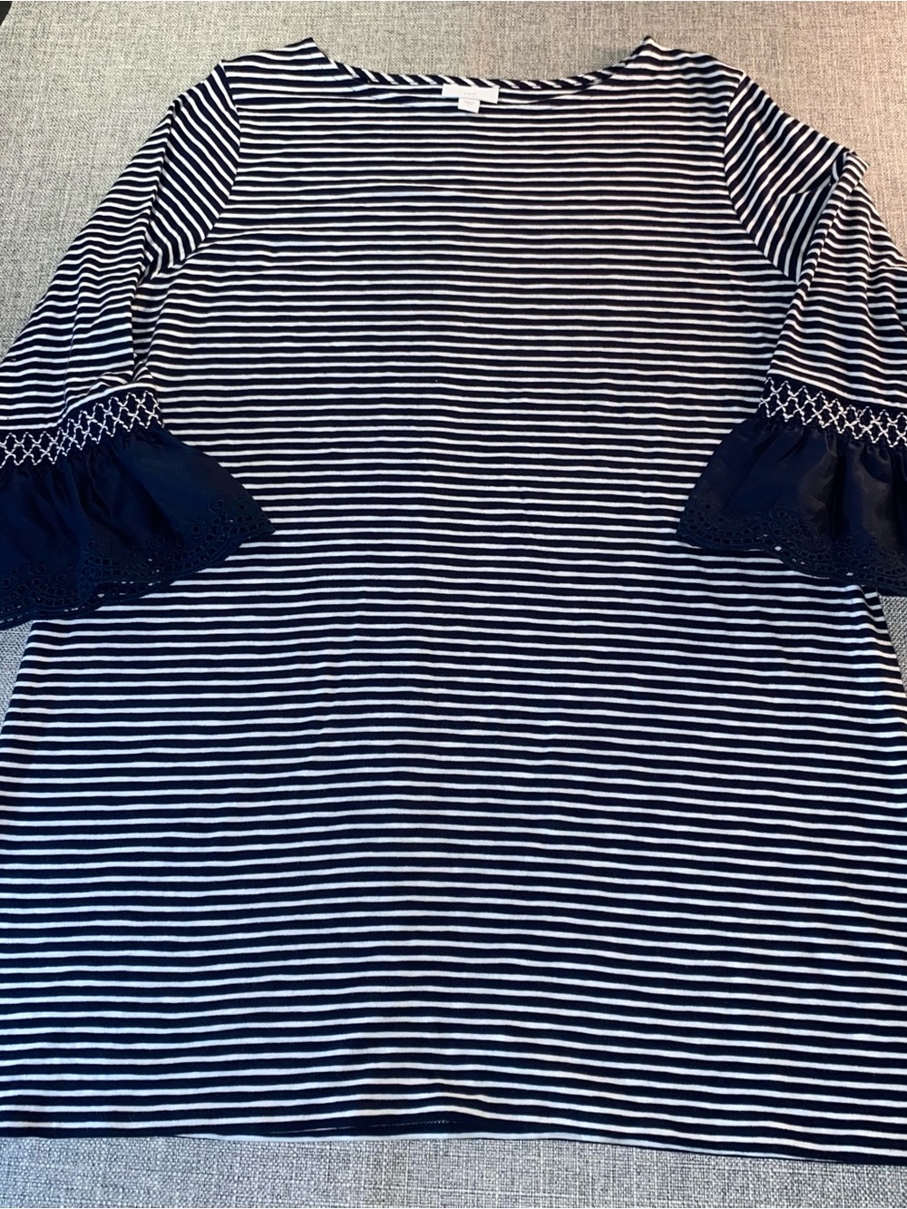 J Jill Tunic Top Womens Size L Navy Jersey Nautical Stripe Lace Ruffle Cuff NWOT